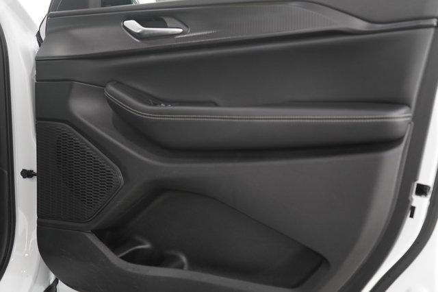 used 2023 Jeep Grand Cherokee L car, priced at $25,998