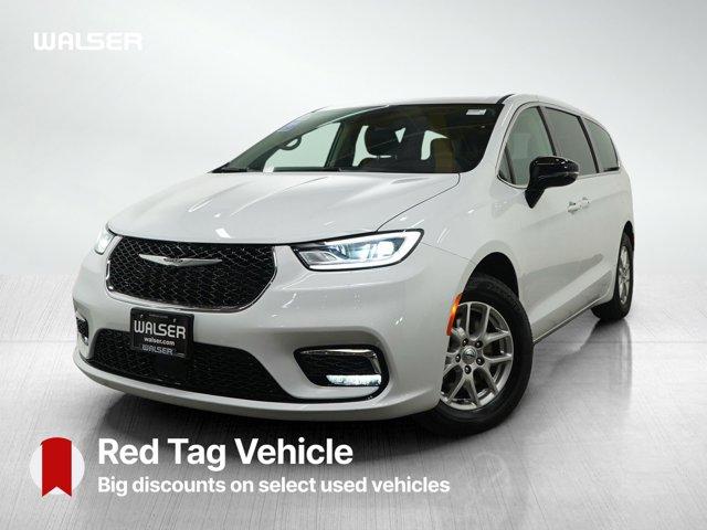 used 2024 Chrysler Pacifica car, priced at $28,999