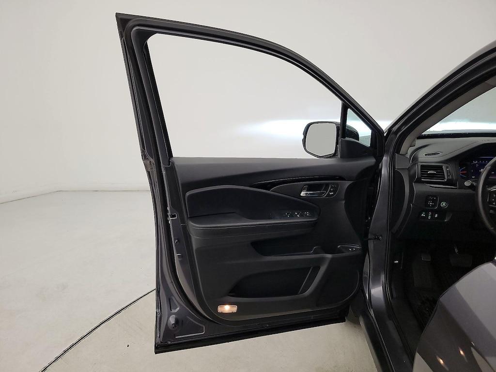 used 2020 Honda Pilot car, priced at $26,998