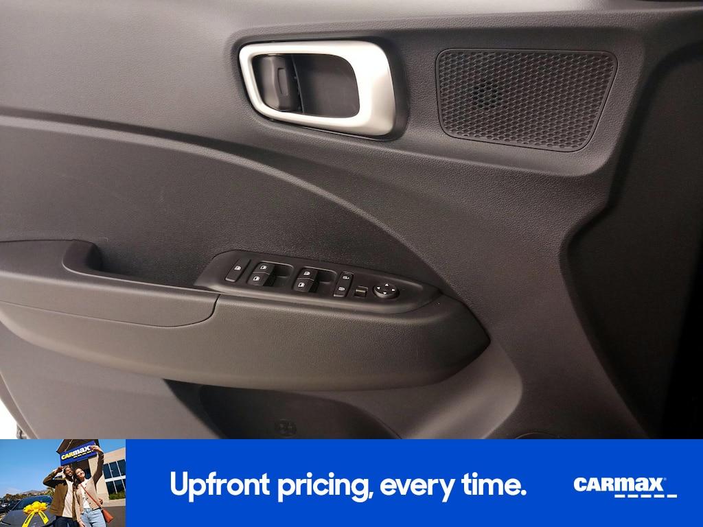 used 2026 Hyundai Venue car, priced at $22,998