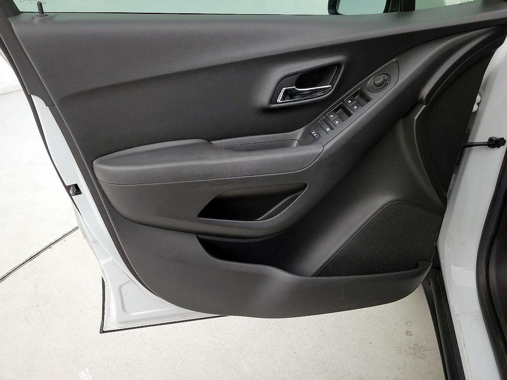 used 2020 Chevrolet Trax car, priced at $14,998