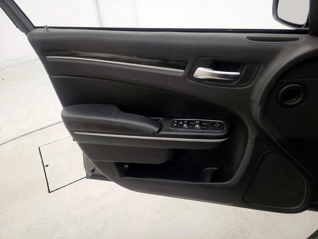 used 2019 Chrysler 300 car, priced at $17,998