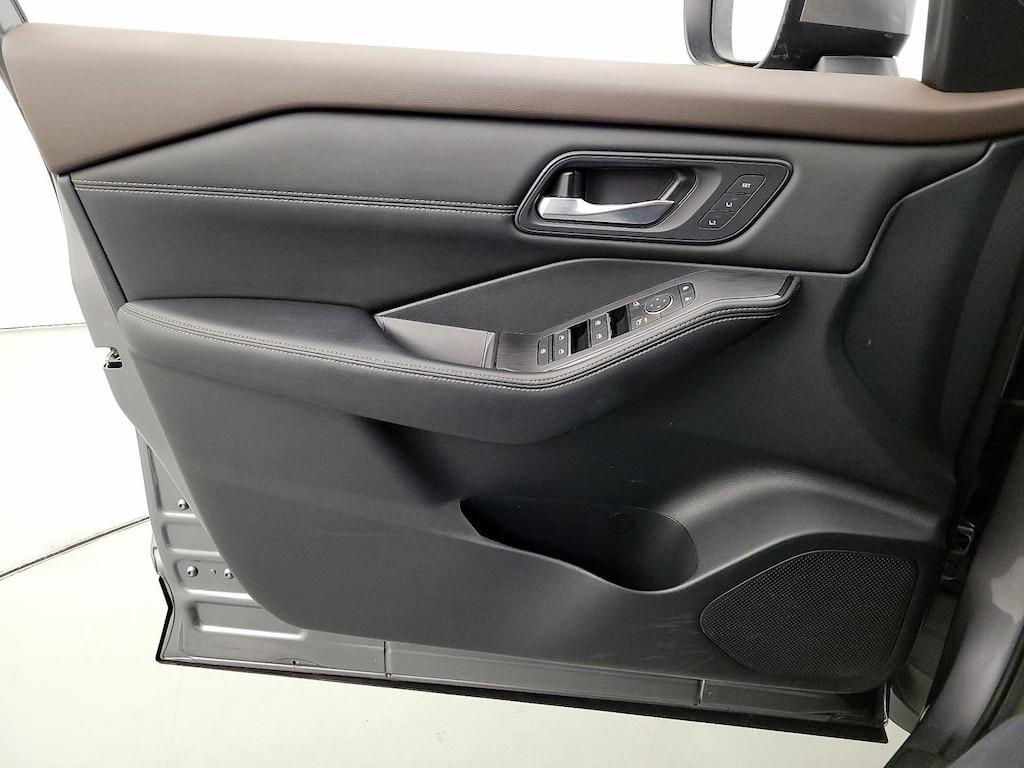 used 2023 Nissan Rogue car, priced at $24,998
