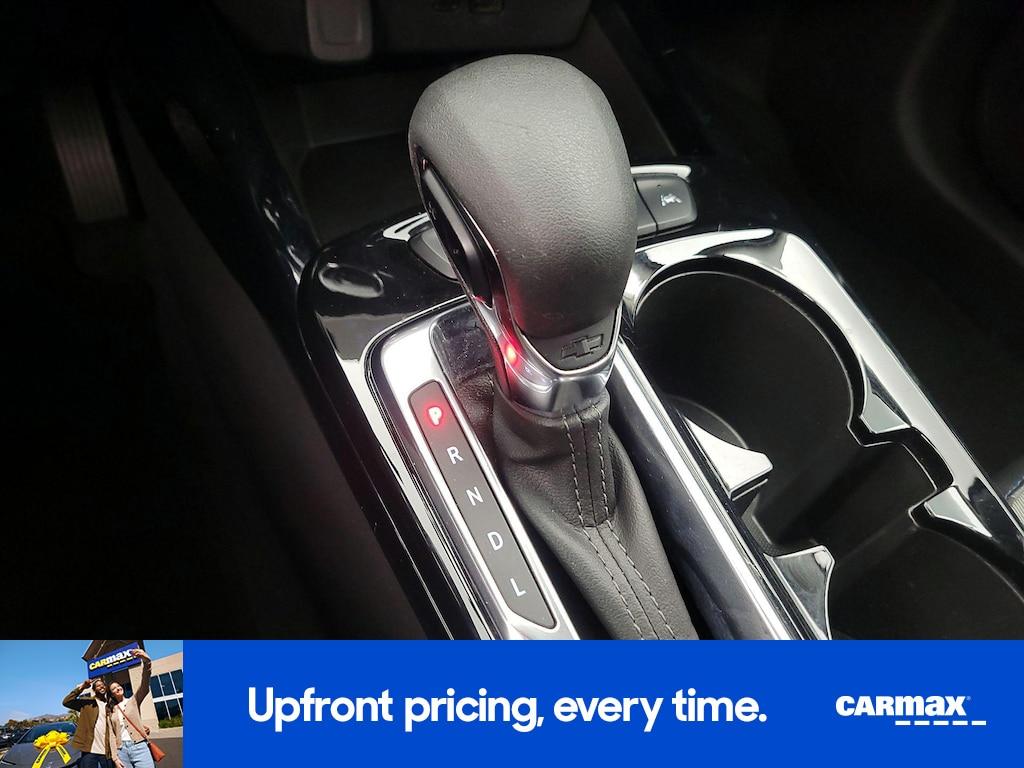 used 2025 Chevrolet Trax car, priced at $21,998