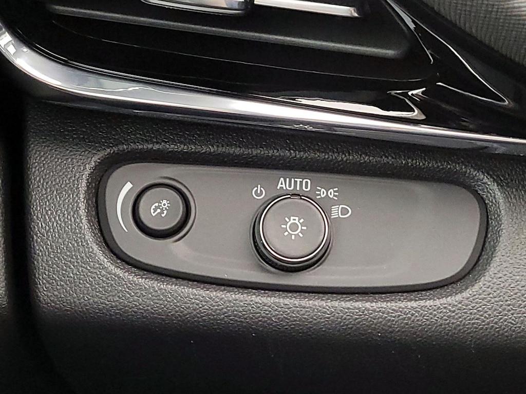 used 2025 Buick Envista car, priced at $27,998