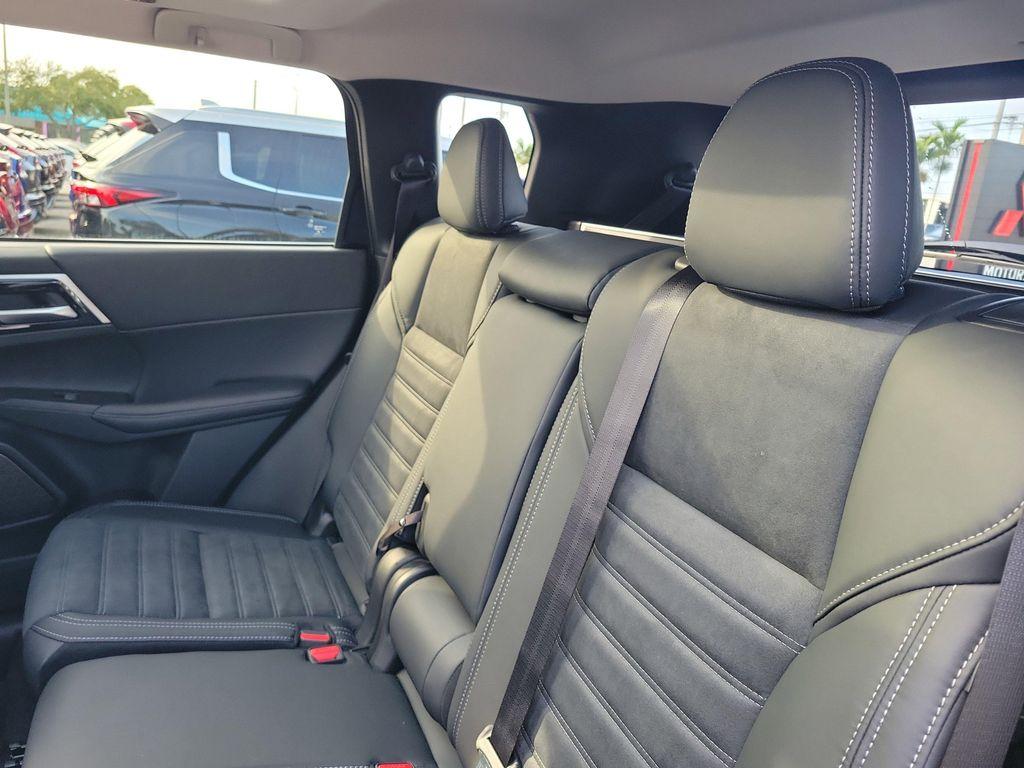 new 2026 Mitsubishi Outlander car, priced at $40,580