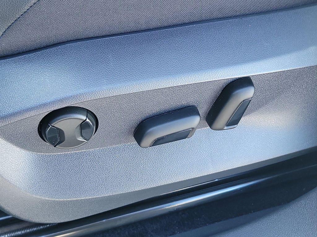 used 2024 Volkswagen Tiguan car, priced at $21,388