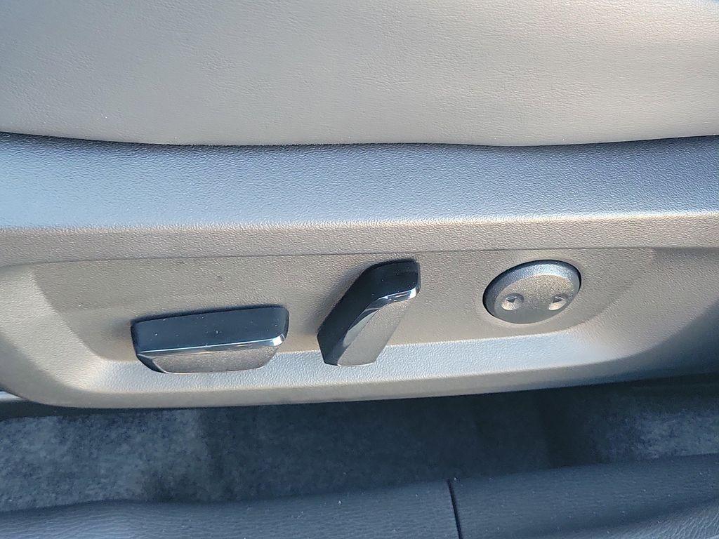 new 2026 Mitsubishi Outlander car, priced at $31,880