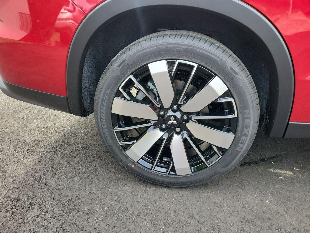 new 2026 Mitsubishi Outlander car, priced at $37,740