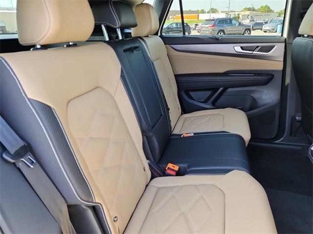 new 2026 Volkswagen Atlas Cross Sport car, priced at $43,749