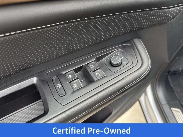 used 2025 Volkswagen Atlas car, priced at $33,084