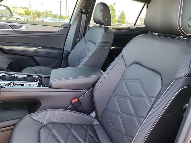 new 2026 Volkswagen Atlas Cross Sport car, priced at $43,354