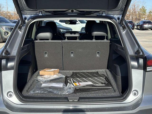 new 2026 Volkswagen Tiguan car, priced at $34,086