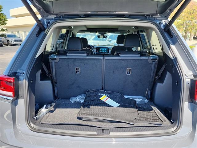new 2026 Volkswagen Atlas car, priced at $45,406