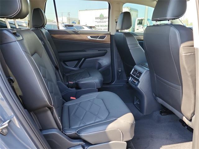 new 2026 Volkswagen Atlas car, priced at $45,406