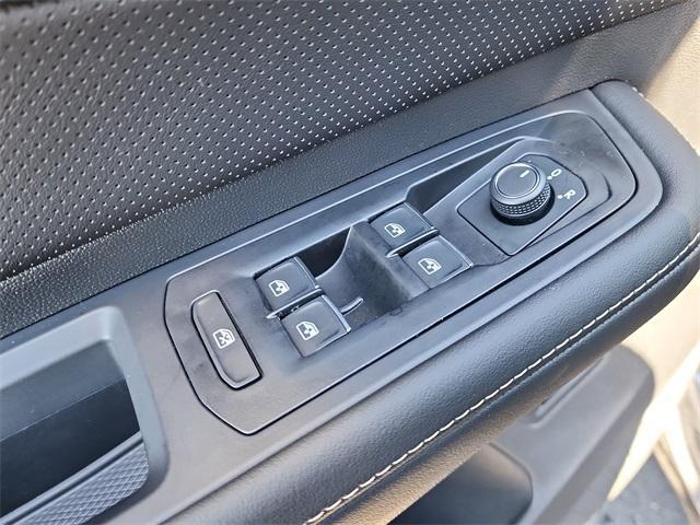 new 2026 Volkswagen Atlas car, priced at $45,406