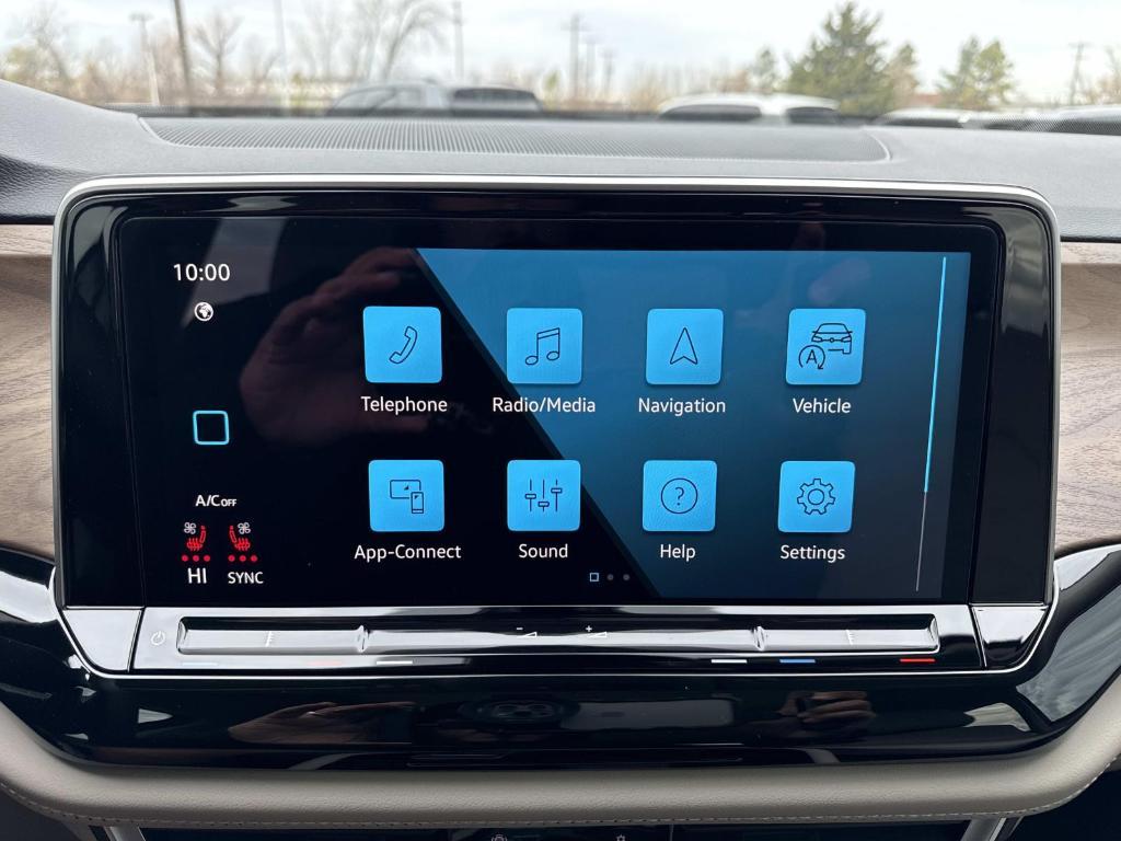 new 2026 Volkswagen Atlas car, priced at $45,622