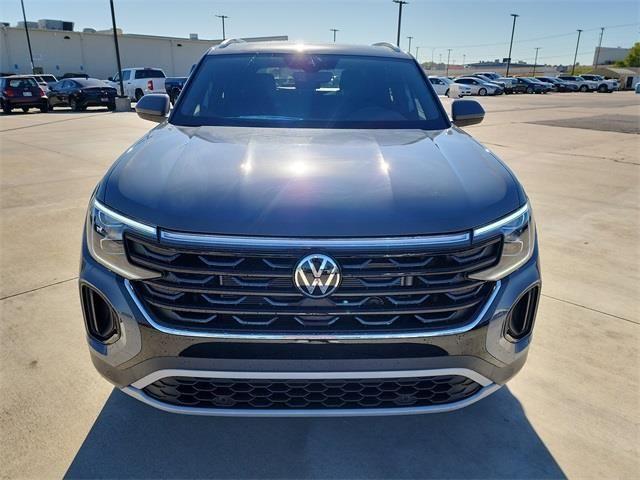 new 2026 Volkswagen Atlas Cross Sport car, priced at $43,540