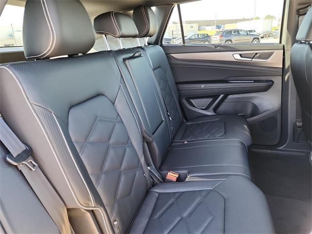 new 2026 Volkswagen Atlas Cross Sport car, priced at $43,540