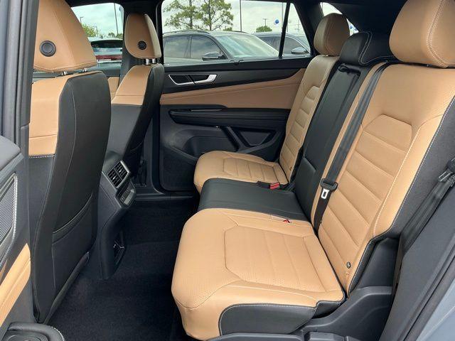 new 2026 Volkswagen Atlas Cross Sport car, priced at $46,652