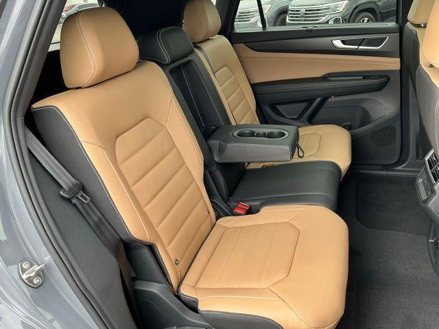 new 2026 Volkswagen Atlas Cross Sport car, priced at $46,652