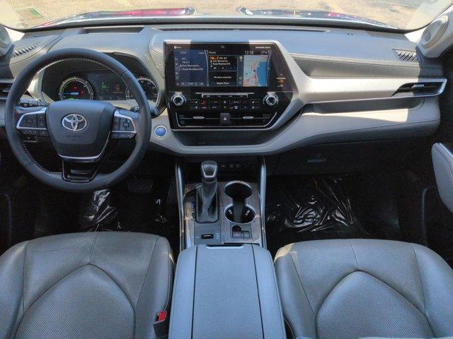 used 2021 Toyota Highlander Hybrid car, priced at $31,658