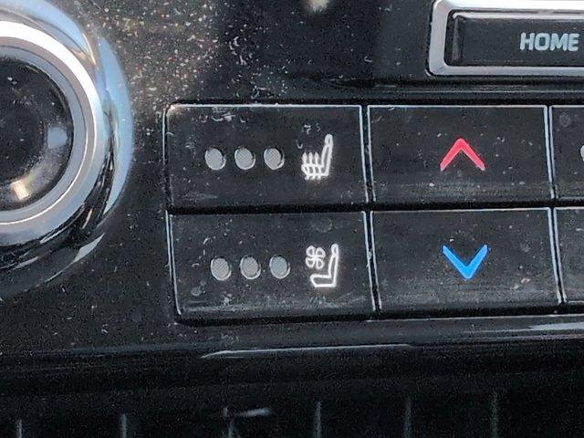 used 2021 Toyota Highlander Hybrid car, priced at $31,658