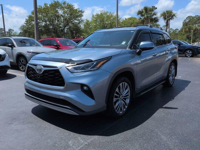 used 2021 Toyota Highlander Hybrid car, priced at $31,658