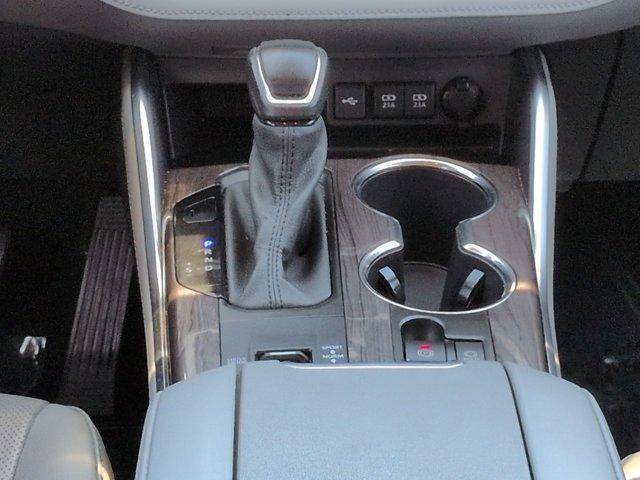 used 2021 Toyota Highlander Hybrid car, priced at $31,658