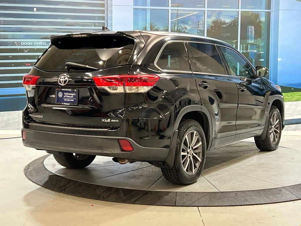 used 2018 Toyota Highlander car, priced at $18,476