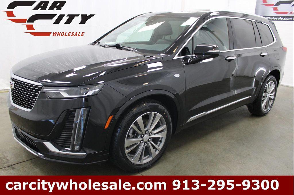used 2023 Cadillac XT6 car, priced at $30,588