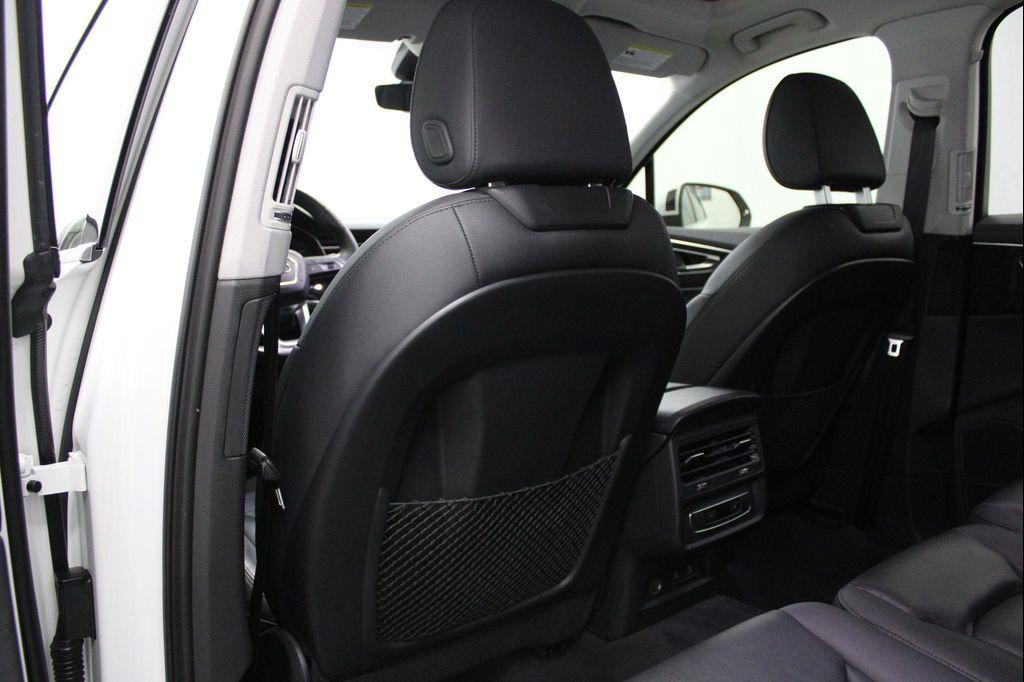 used 2023 Audi Q7 car, priced at $32,284
