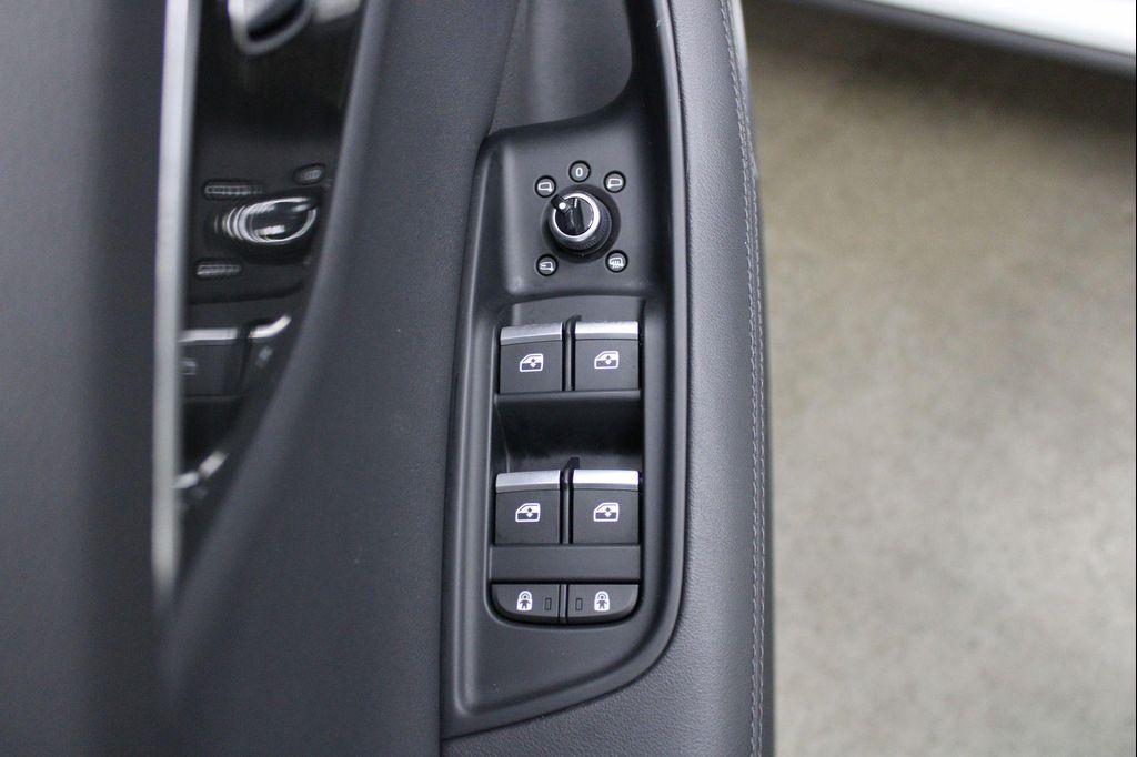 used 2023 Audi Q7 car, priced at $32,284