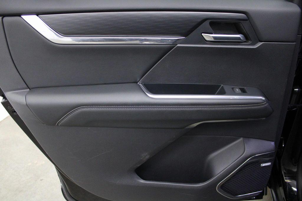 used 2024 GMC Acadia car, priced at $37,833