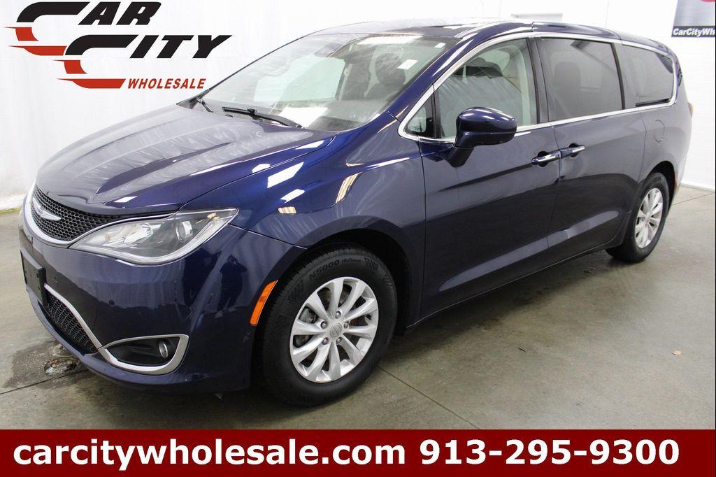 used 2020 Chrysler Pacifica car, priced at $17,994