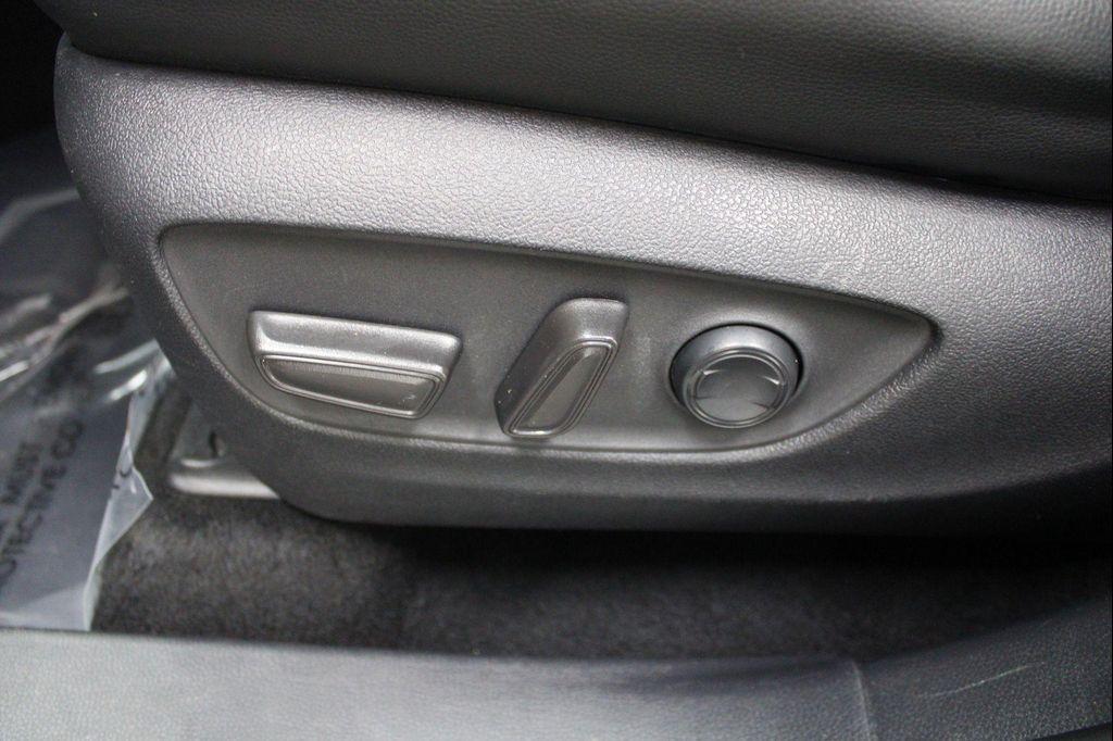 used 2021 Toyota Highlander car, priced at $26,623