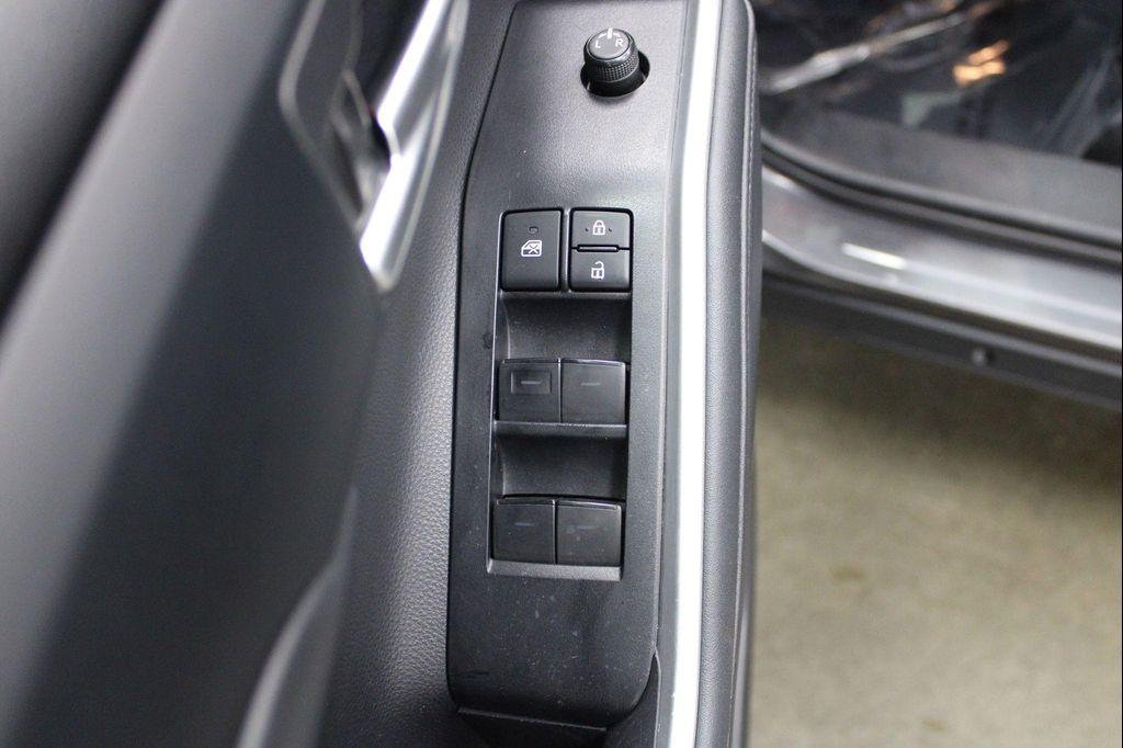 used 2021 Toyota Highlander car, priced at $26,623