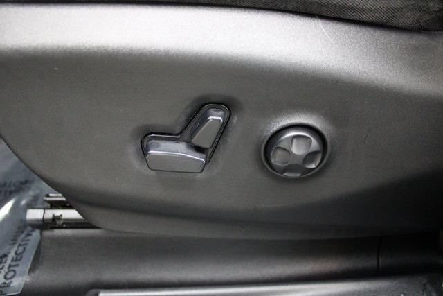 used 2020 Chrysler Pacifica car, priced at $19,128