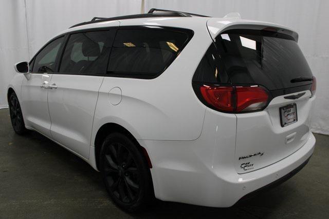 used 2020 Chrysler Pacifica car, priced at $19,128