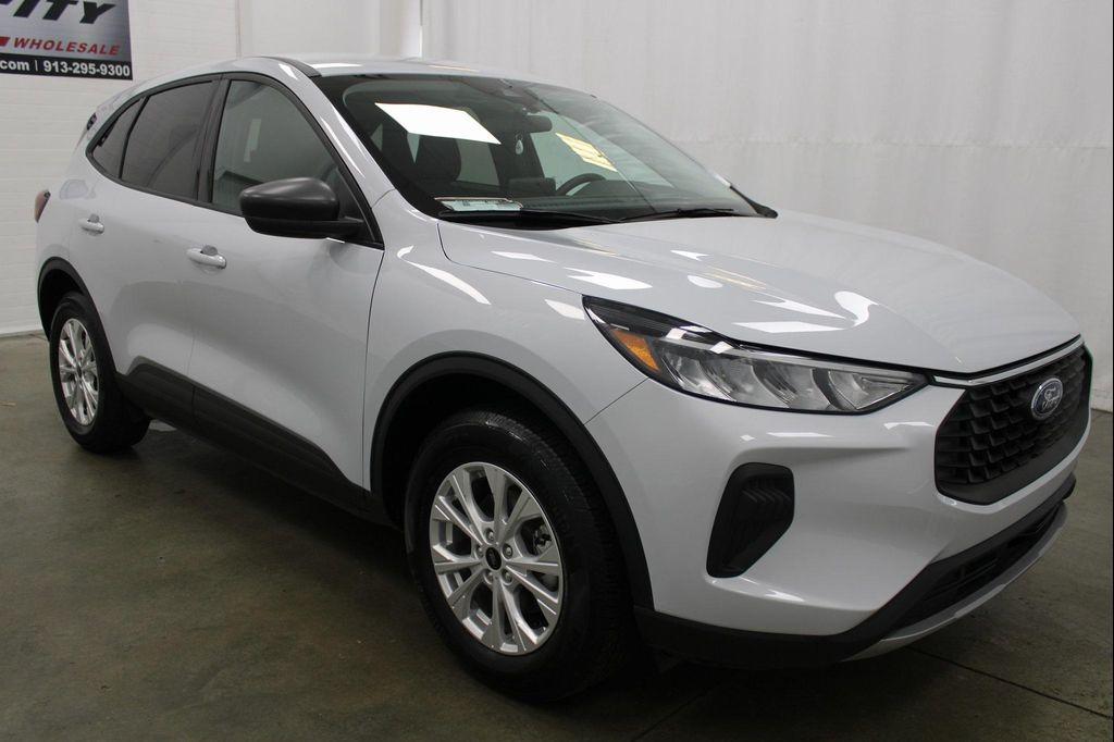 used 2025 Ford Escape car, priced at $21,605