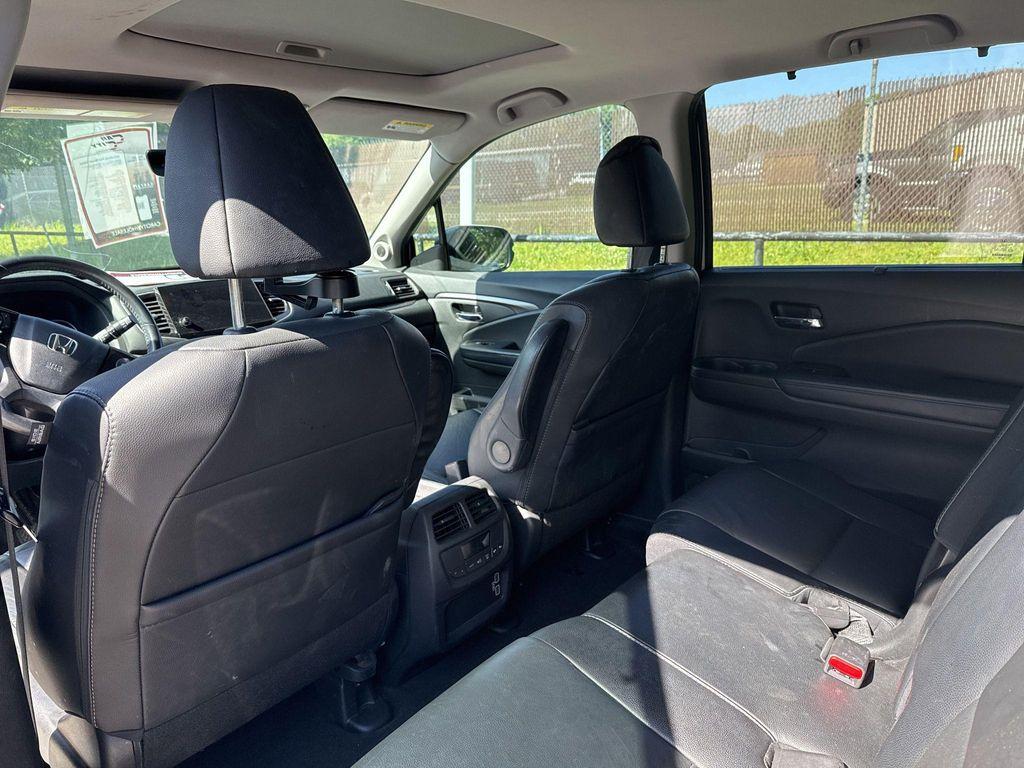 used 2021 Honda Pilot car, priced at $24,332
