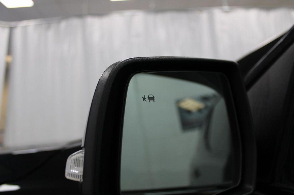 used 2023 GMC Acadia car, priced at $30,224