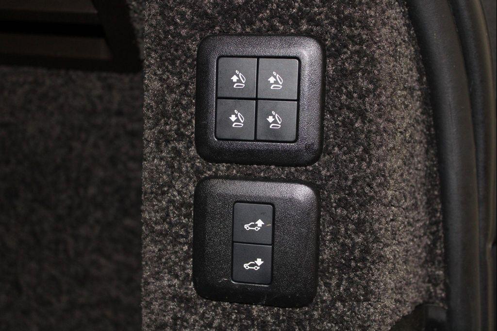 used 2020 Land Rover Range Rover car, priced at $30,782