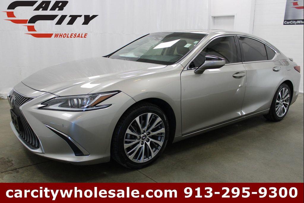 used 2019 Lexus ES 350 car, priced at $25,311