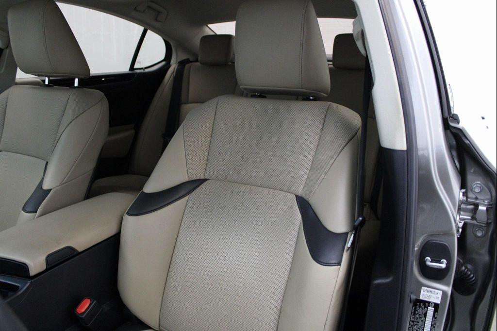 used 2019 Lexus ES 350 car, priced at $25,311