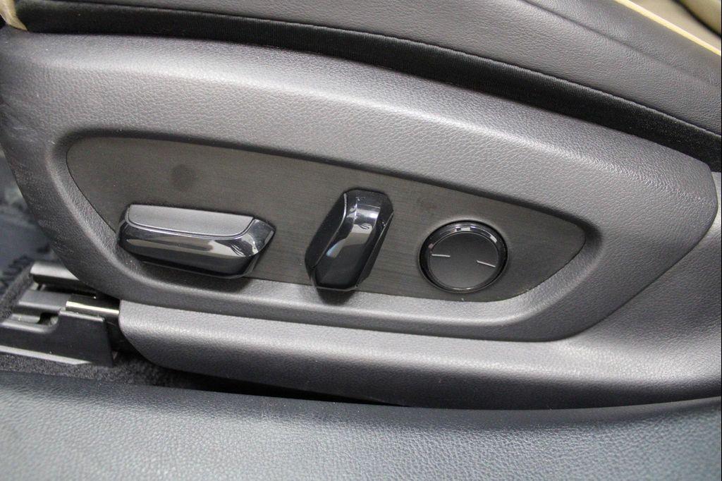 used 2019 Lexus ES 350 car, priced at $25,311