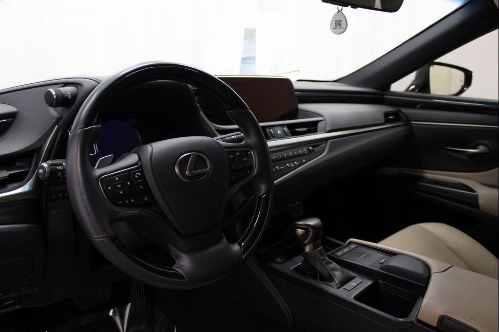 used 2019 Lexus ES 350 car, priced at $25,311