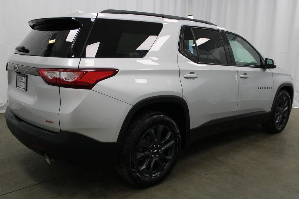 used 2021 Chevrolet Traverse car, priced at $27,411