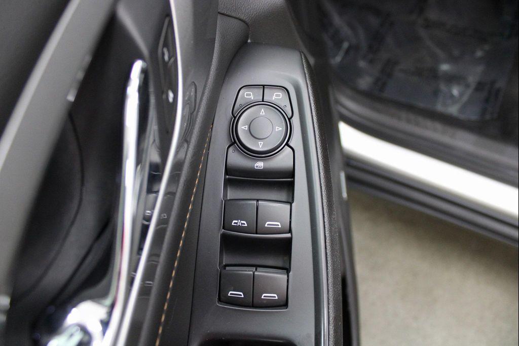 used 2021 Chevrolet Traverse car, priced at $27,411