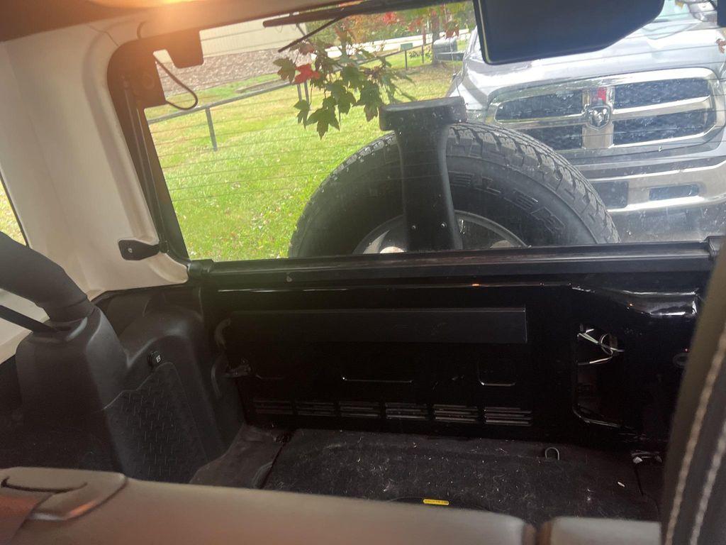 used 2015 Jeep Wrangler Unlimited car, priced at $16,653